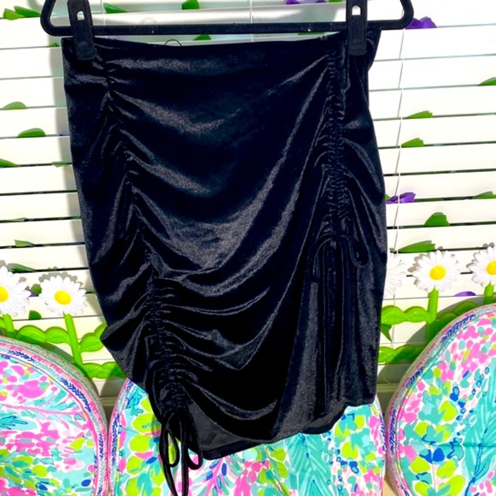 New! PrettyLittleThing black velvet asymmetrical ruched skirt